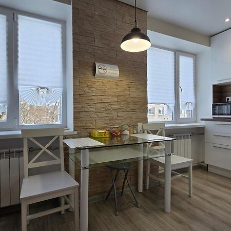 Madise Avenue Apartment نارفا المظهر الخارجي الصورة