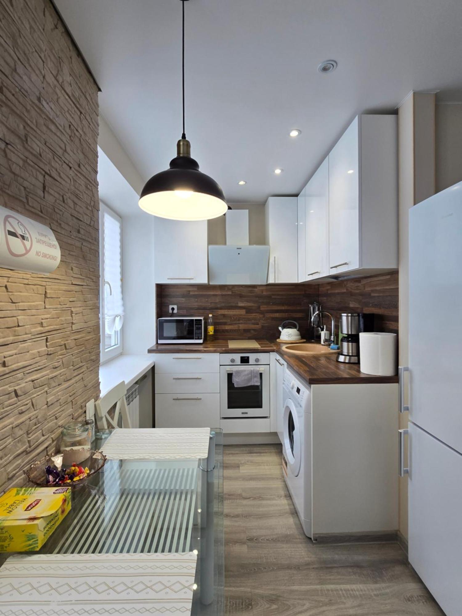 Madise Avenue Apartment نارفا المظهر الخارجي الصورة